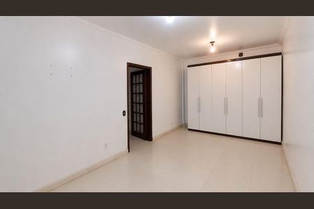 Casa para alugar com 540m², 5 quartos e 5 vagas Casa para alugar com 540m², 5 quartos e 5 vagasQuarto 2