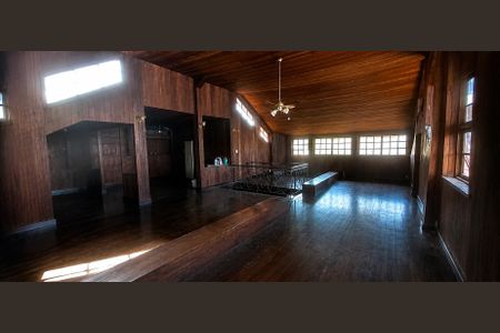 Casa para alugar com 540m², 5 quartos e 5 vagas