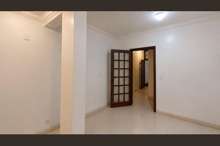 Casa para alugar com 540m², 5 quartos e 5 vagas Casa para alugar com 540m², 5 quartos e 5 vagasQuarto 3