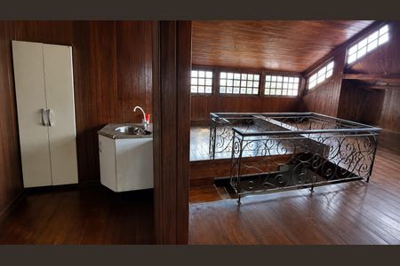 Casa para alugar com 540m², 5 quartos e 5 vagas