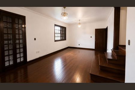 Sala de casa para alugar com 5 quartos, 540m² em Partenon, Porto Alegre