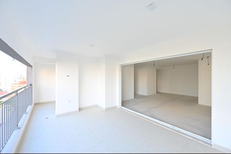 Apartamento à venda com 125m², 3 quartos e 2 vagasVaranda