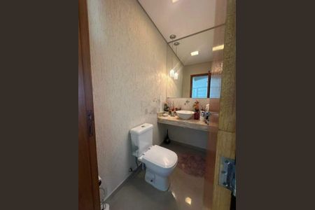 Casa à venda com 228m², 3 quartos e 4 vagas