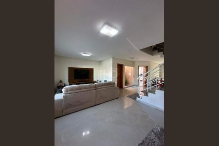 Casa à venda com 3 quartos, 228m² em Nova Petrópolis, São Bernardo do Campo