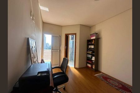 Casa à venda com 228m², 3 quartos e 4 vagas