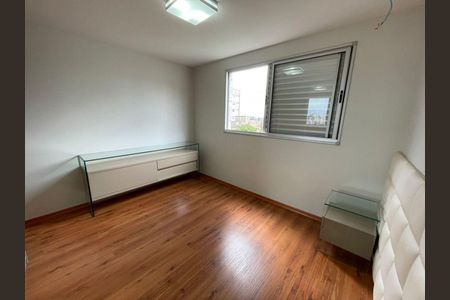 Apartamento para alugar com 110m², 3 quartos e 2 vagas