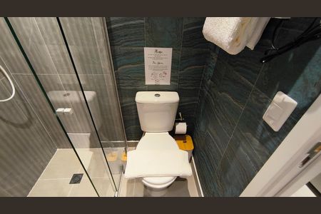 Studio para alugar com 43m², 1 quarto e sem vaga Studio para alugar com 43m², 1 quarto e sem vagaBanheiro