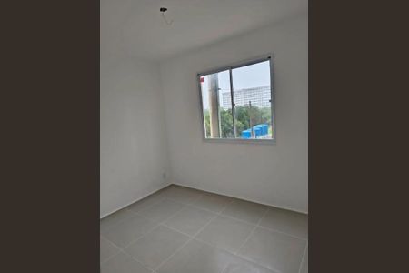 Quarto de apartamento para alugar com 2 quartos, 46m² em Jardim das Margaridas, Salvador