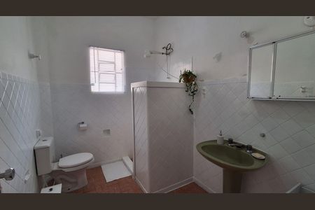 Casa à venda com 234m², 4 quartos e 2 vagasBanheiro Social 