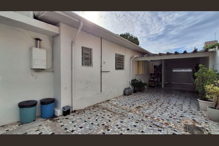 Casa à venda com 234m², 4 quartos e 2 vagasQuintal