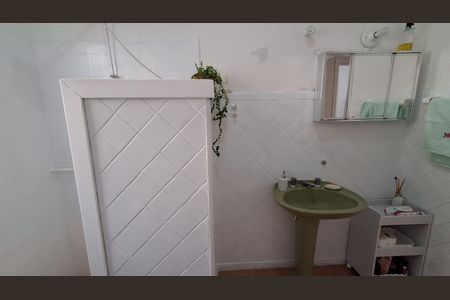 Casa à venda com 234m², 4 quartos e 2 vagasBanheiro Social 