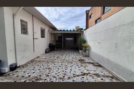 Casa à venda com 234m², 4 quartos e 2 vagasQuintal