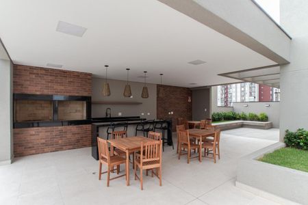 Apartamento à venda com 76m², 2 quartos e 2 vagas Apartamento à venda com 76m², 2 quartos e 2 vagasÁrea comum - Churrasqueira 1