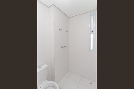 Apartamento à venda com 76m², 2 quartos e 2 vagas Apartamento à venda com 76m², 2 quartos e 2 vagasBanheiro da Suíte