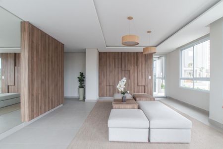 Apartamento à venda com 76m², 2 quartos e 2 vagas Apartamento à venda com 76m², 2 quartos e 2 vagasHall