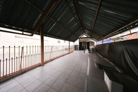 Casa para alugar com 350m², 2 quartos e 1 vaga Casa para alugar com 350m², 2 quartos e 1 vagaÁrea externa