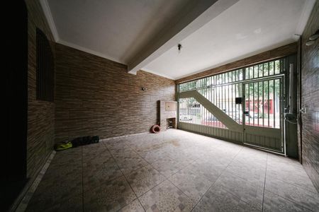 Casa para alugar com 350m², 2 quartos e 1 vaga Casa para alugar com 350m², 2 quartos e 1 vagaGaragem
