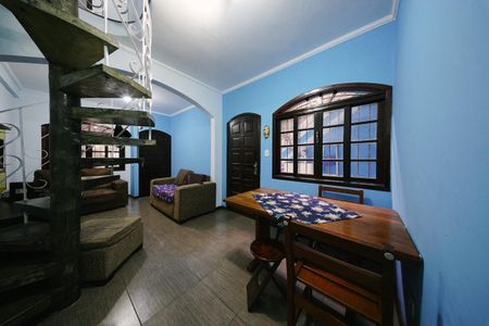 Casa para alugar com 350m², 2 quartos e 1 vaga Casa para alugar com 350m², 2 quartos e 1 vagaSala 1