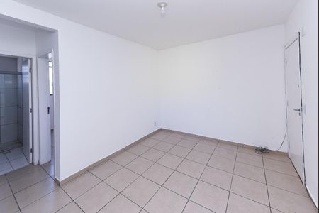 Sala de apartamento para alugar com 2 quartos, 48m² em Califórnia, Belo Horizonte