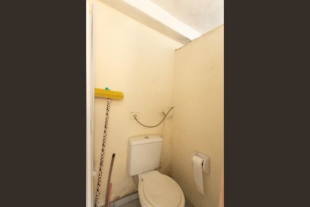 Casa à venda com 170m², 5 quartos e 4 vagas Casa à venda com 170m², 5 quartos e 4 vagasBanheiro 7