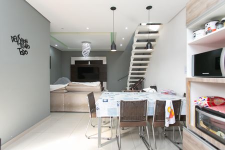 Casa à venda com 170m², 5 quartos e 4 vagas Casa à venda com 170m², 5 quartos e 4 vagasCozinha 2