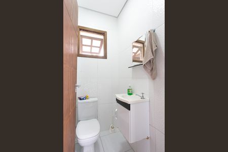 Casa à venda com 170m², 5 quartos e 4 vagas Casa à venda com 170m², 5 quartos e 4 vagasLavabo