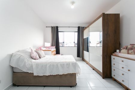 Casa à venda com 170m², 5 quartos e 4 vagas Casa à venda com 170m², 5 quartos e 4 vagasSuíte 5
