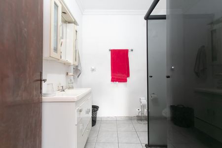 Casa à venda com 170m², 5 quartos e 4 vagas Casa à venda com 170m², 5 quartos e 4 vagasBanheiro da Sute 3