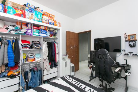 Casa à venda com 170m², 5 quartos e 4 vagas Casa à venda com 170m², 5 quartos e 4 vagasSuíte 4