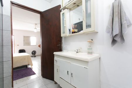 Casa à venda com 170m², 5 quartos e 4 vagas Casa à venda com 170m², 5 quartos e 4 vagasBanheiro da Sute 3