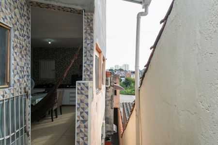 Casa à venda com 170m², 5 quartos e 4 vagas Casa à venda com 170m², 5 quartos e 4 vagasÁrea Externa