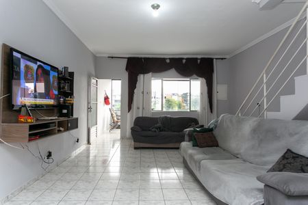 Casa à venda com 170m², 5 quartos e 4 vagas Casa à venda com 170m², 5 quartos e 4 vagasSala 1