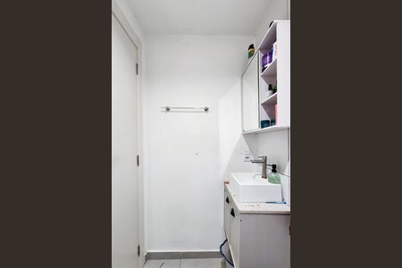 Apartamento para alugar com 42m², 2 quartos e sem vaga Apartamento para alugar com 42m², 2 quartos e sem vagaBanheiro