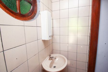 Casa à venda com 299m², 3 quartos e 7 vagasLavabo