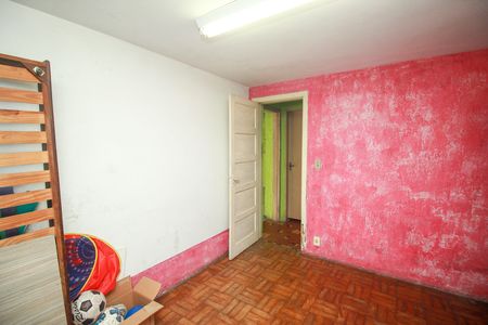 Casa à venda com 299m², 3 quartos e 7 vagasEdícula - Quarto 