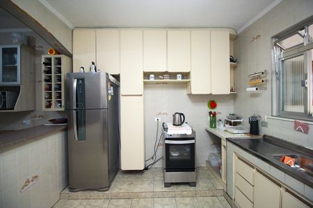 Casa à venda com 299m², 3 quartos e 7 vagasCozinha