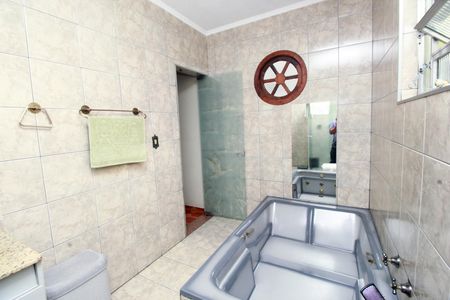 Casa à venda com 299m², 3 quartos e 7 vagasBanheiro da Suíte