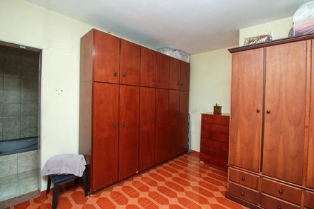 Casa à venda com 299m², 3 quartos e 7 vagasSuíte