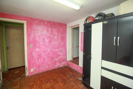 Casa à venda com 299m², 3 quartos e 7 vagasEdícula - Quarto 1
