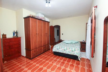 Casa à venda com 299m², 3 quartos e 7 vagasSuíte