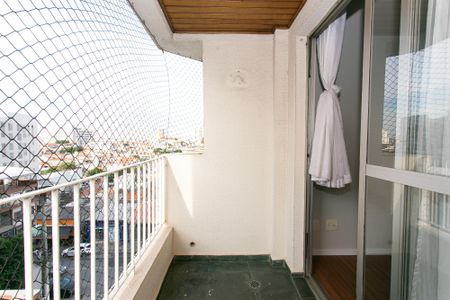 Apartamento para alugar com 61m², 3 quartos e 1 vaga Apartamento para alugar com 61m², 3 quartos e 1 vagaVaranda