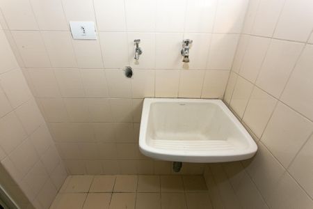Apartamento para alugar com 61m², 3 quartos e 1 vaga Apartamento para alugar com 61m², 3 quartos e 1 vagaÁrea de Serviço - Tanque