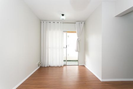 Sala de apartamento para alugar com 3 quartos, 61m² em Chácara Santo Antônio, São Paulo