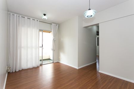Sala de apartamento para alugar com 3 quartos, 61m² em Chácara Santo Antônio, São Paulo