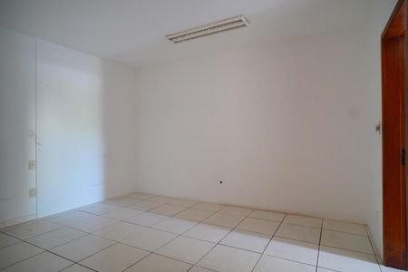 Casa à venda com 450m², 5 quartos e 3 vagasCozinha 