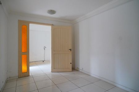 Casa à venda com 450m², 5 quartos e 3 vagasSala
