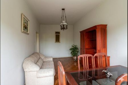Sala de casa à venda com 5 quartos, 240m² em Tanque, Rio de Janeiro