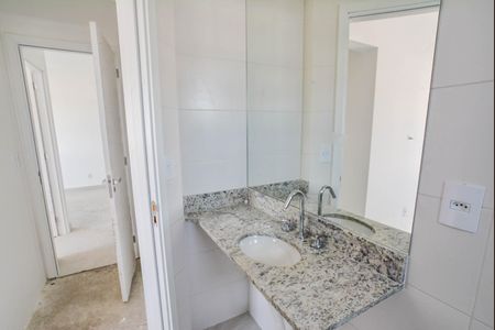 Apartamento à venda com 60m², 2 quartos e 2 vagasBanheiro da Suíte