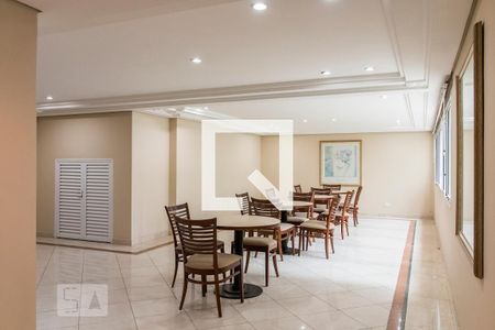 Apartamento para alugar com 34m², 1 quarto e 1 vaga Apartamento para alugar com 34m², 1 quarto e 1 vagaÁrea Comum - Salão de Festas