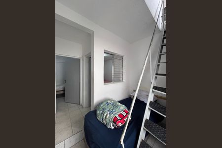 Casa de condomínio à venda com 120m², 6 quartos e 2 vagasCasa 3 - Acesso aos Quartos